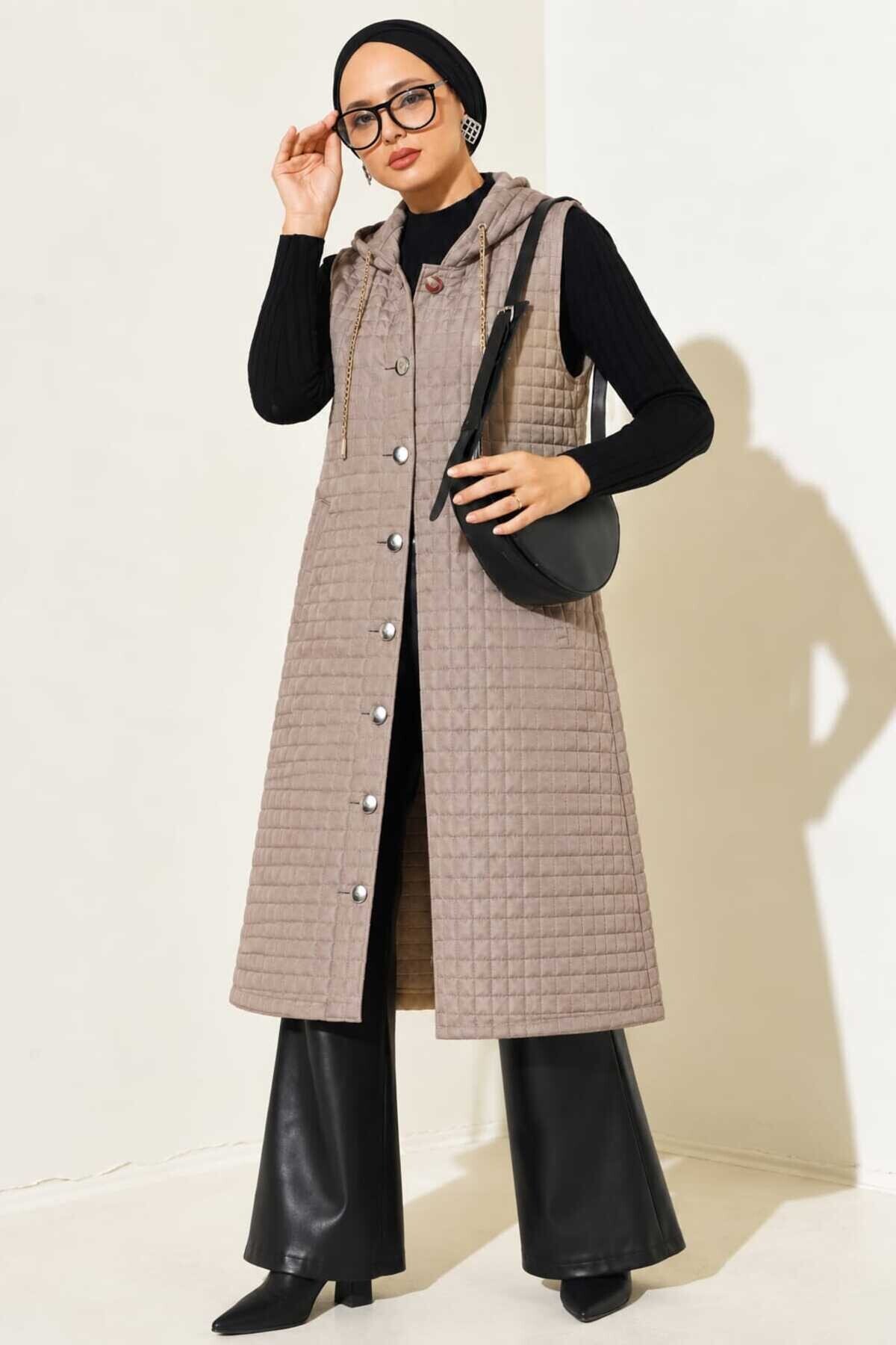 Kadın Gold Düğmeli Kapüşonlu Kapitone Yelek -0650