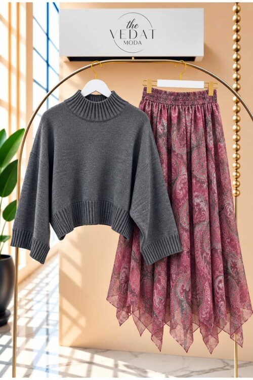Kadın Oversize Triko Bluz - Asimetrik Kesim Tül Etekli Takım -0630